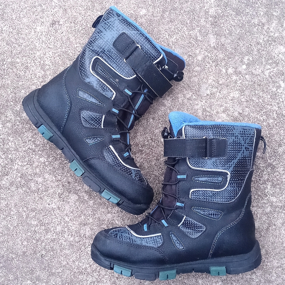 Quest Winter/Snow Boots, Size 6, Boys, Preowned.